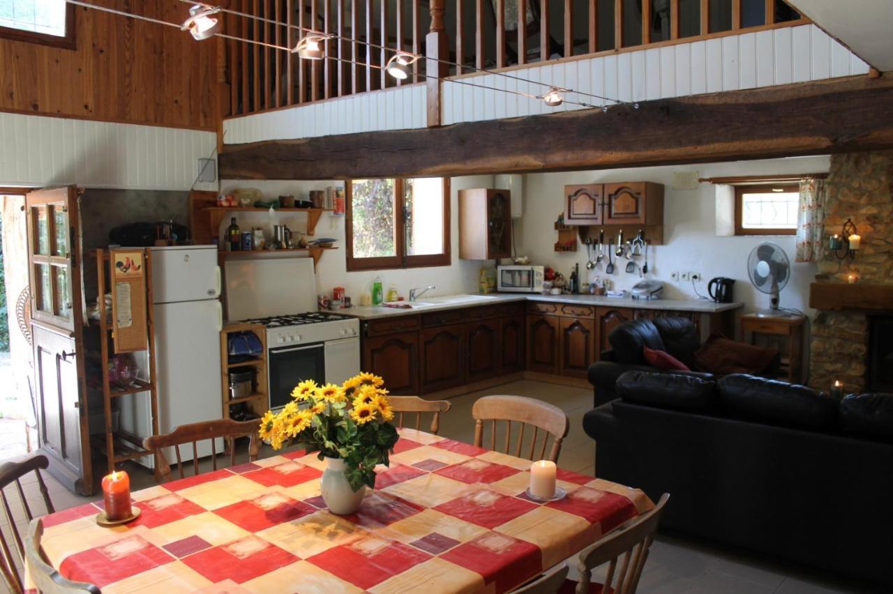 Grand gîte de campagne capacité jusqu'à 10 personnes Chantenay-Saint-Imbert Extérieur photo